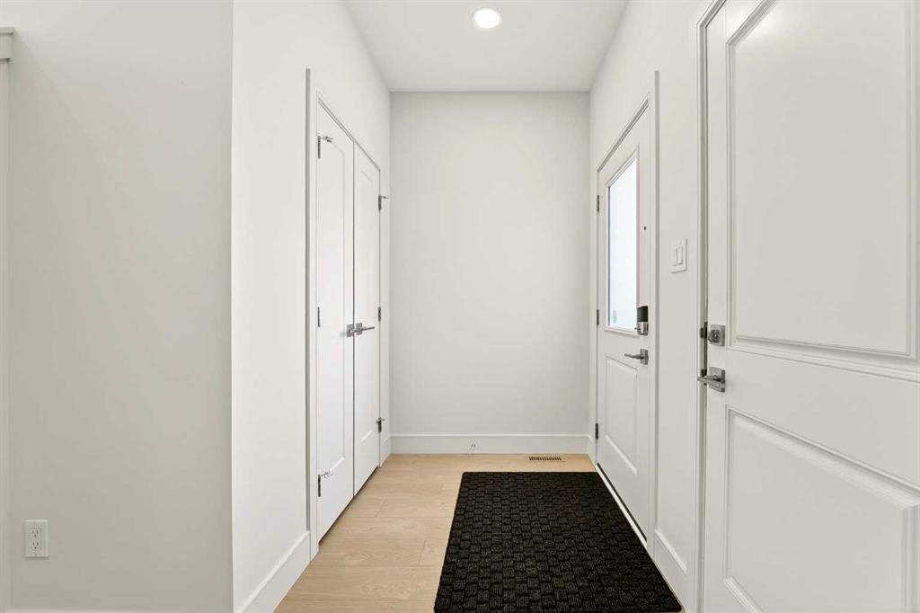 Picture for 4517 31 Avenue S