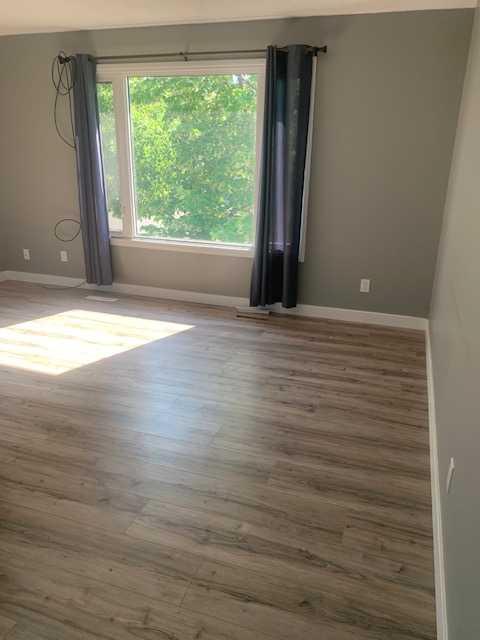 Picture for 1801 Lakeside Road S