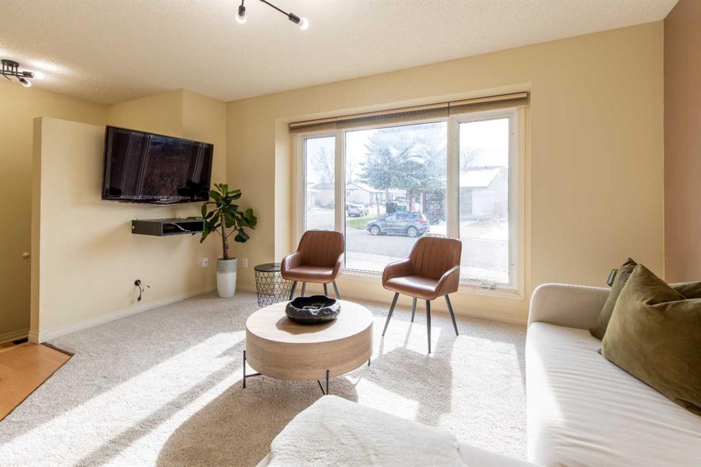 Picture for 28 Dakota Road W