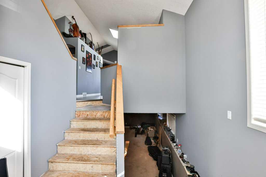 Picture for 41 Lynx Place N