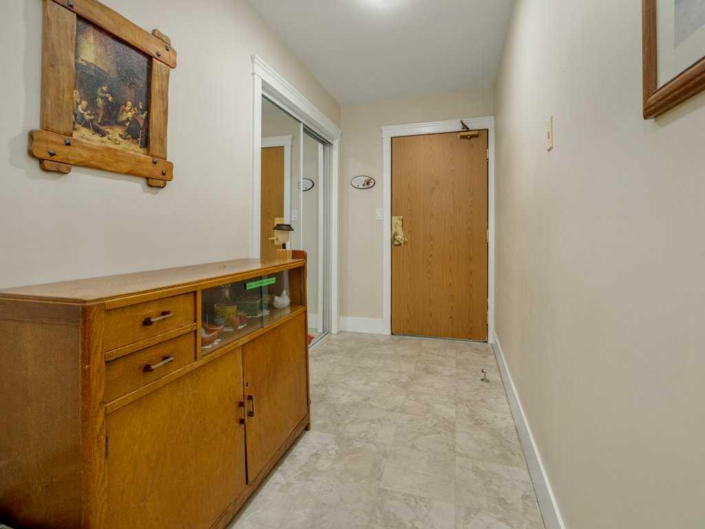 Picture for 227, 20 3 Street S