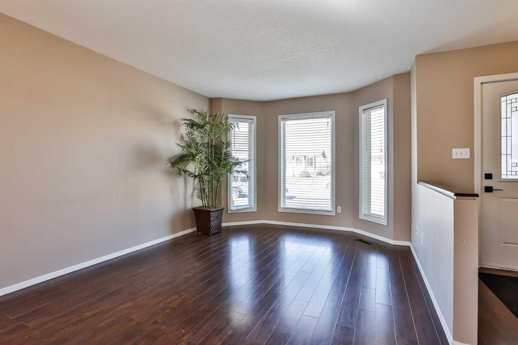 Picture for 73 Mt Rundle Boulevard W