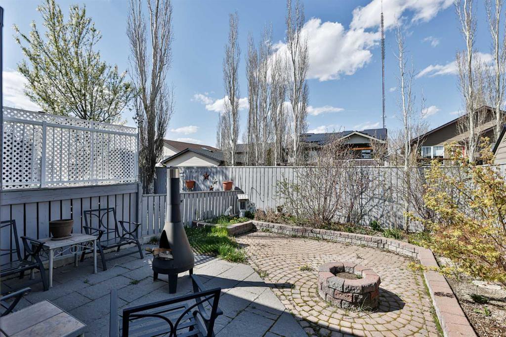 Picture for 499 Lynx Crescent N
