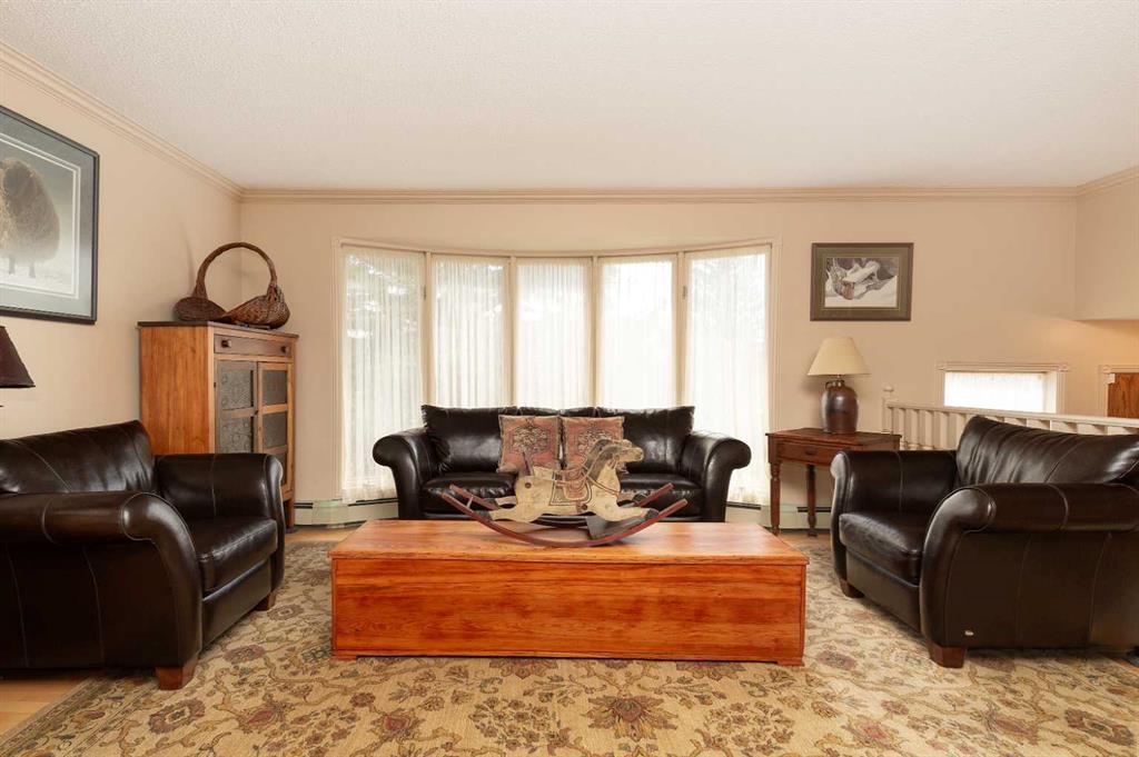Picture for 41 Simon Fraser Boulevard W
