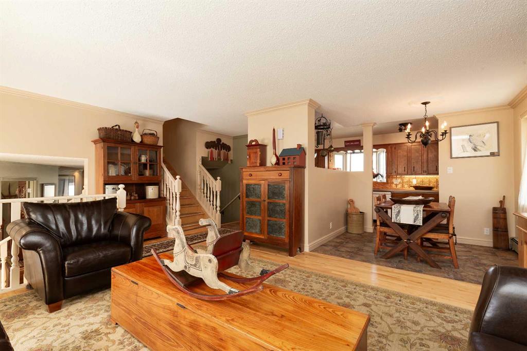 Picture for 41 Simon Fraser Boulevard W
