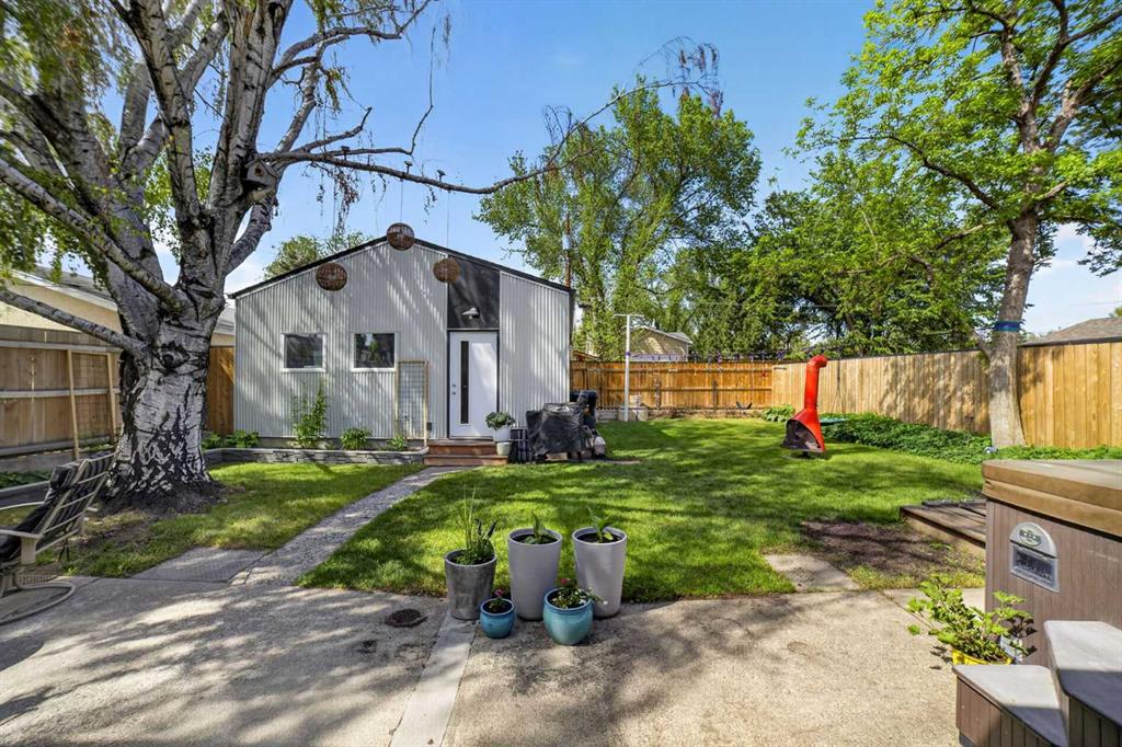 Picture for 2211 18 Avenue S