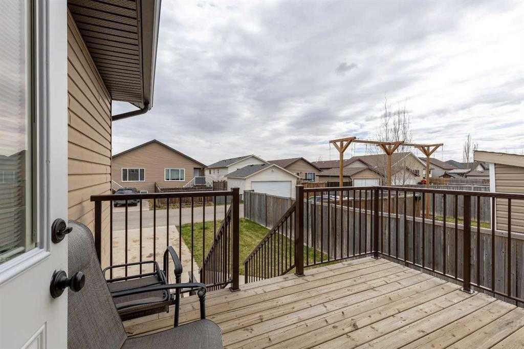 Picture for Main Floor, 139 Mt Sundial Court W