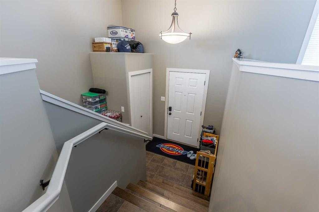 Picture for Main Floor, 139 Mt Sundial Court W