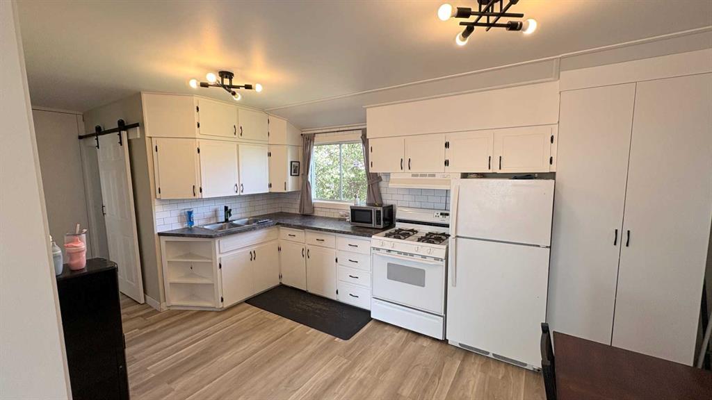 Picture for 518 3 Street W