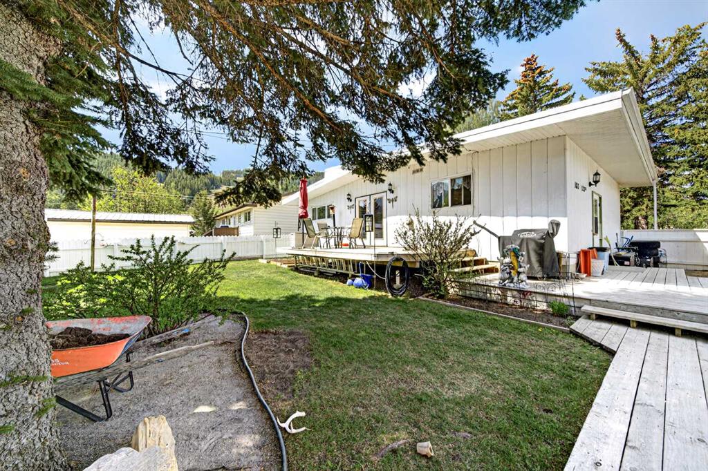 Picture for 1813 123 STREET  