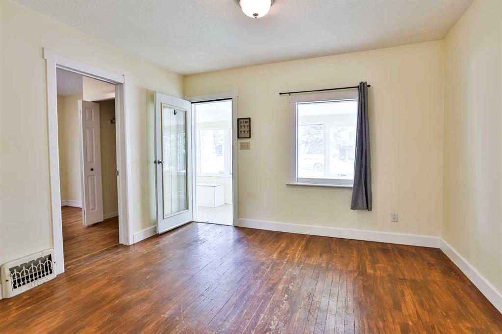 Picture for 318 16 Street N