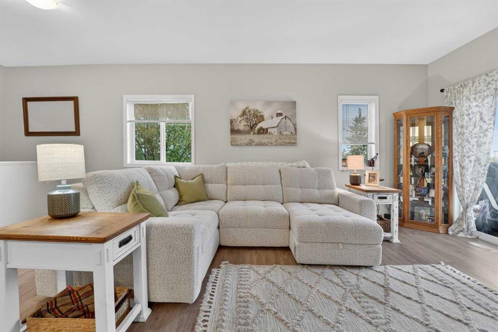 Picture for 7, 129 Silkstone Road W