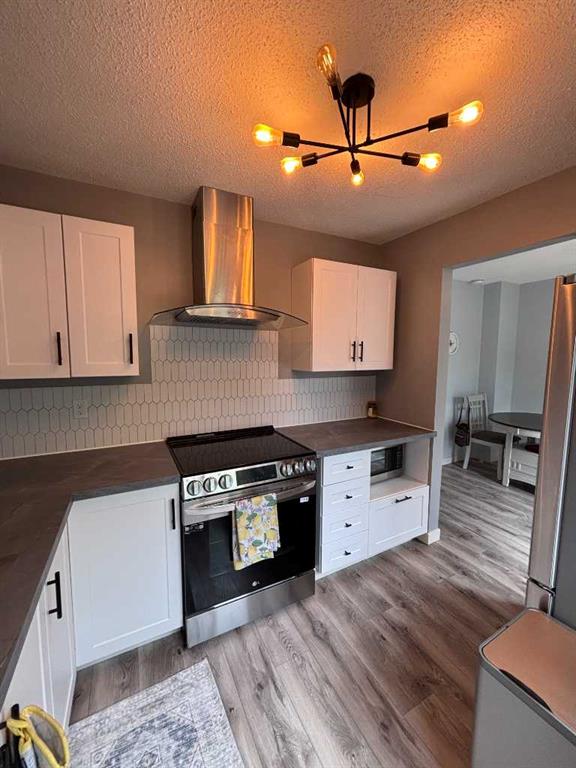Picture for 111 columbia Place W