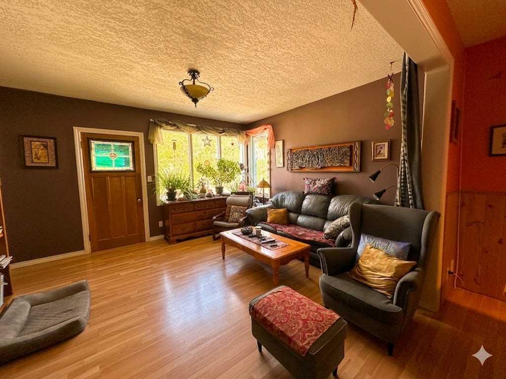 Picture for 13202 19 Avenue 
