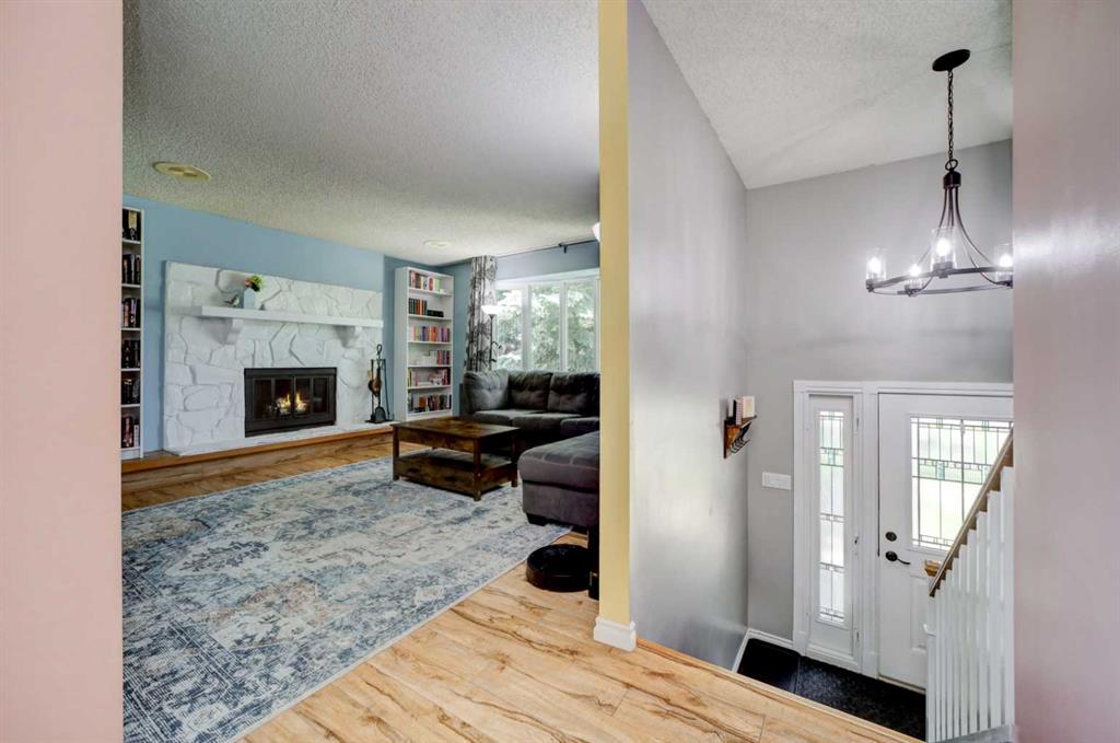 Picture for 110 Temple Boulevard W