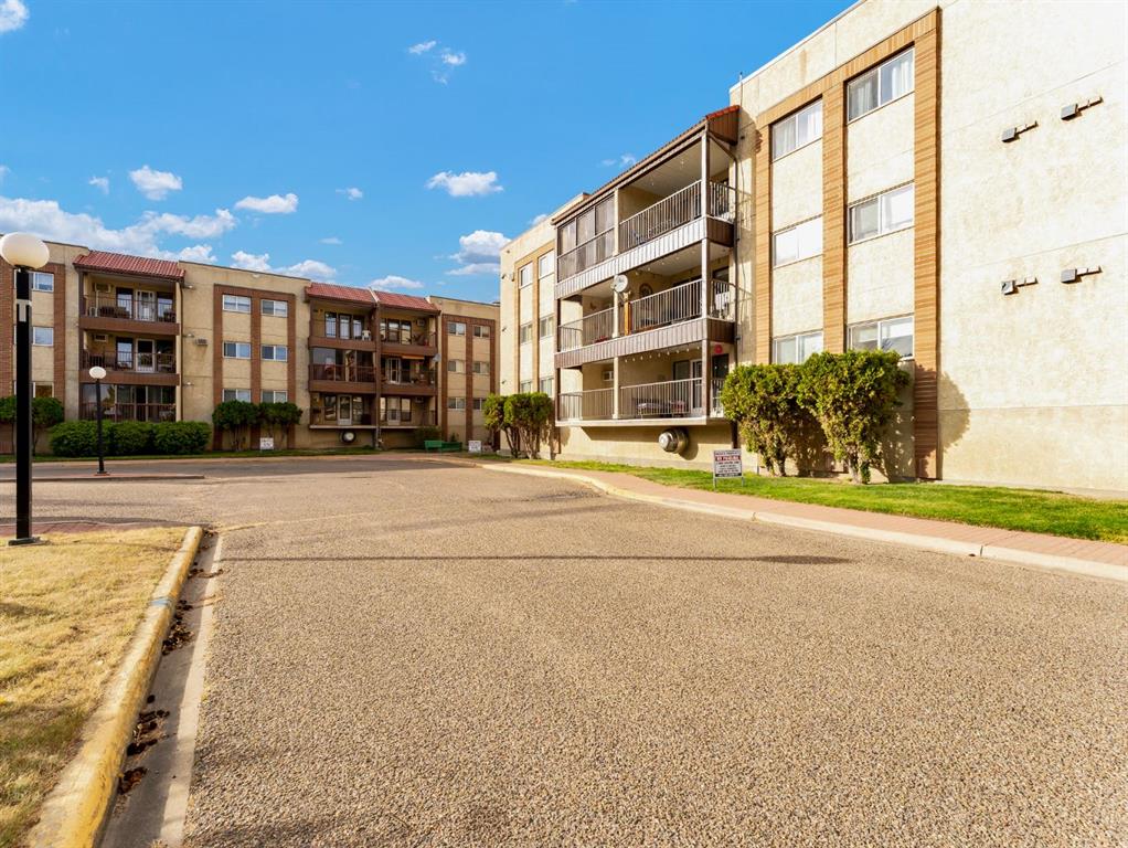 Picture for 107, 3090 15 Avenue SE Picture for 107, 3090 15 Avenue SE