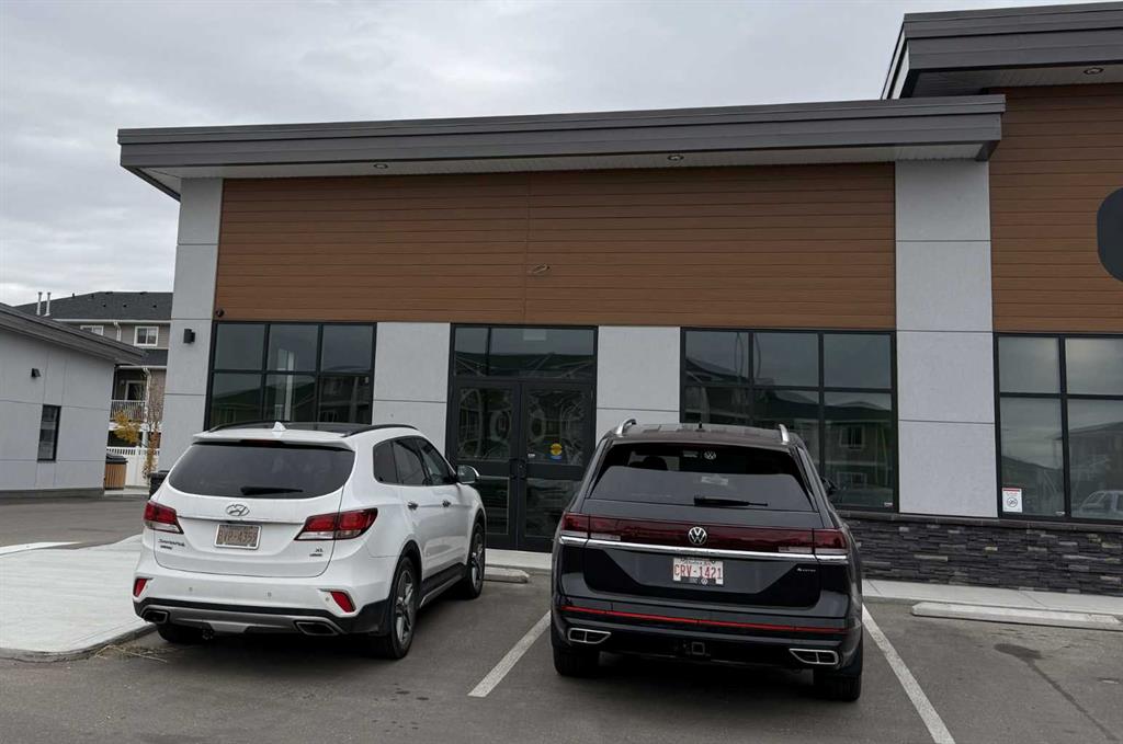 Picture for 304, 4979 Southlands Drive SE