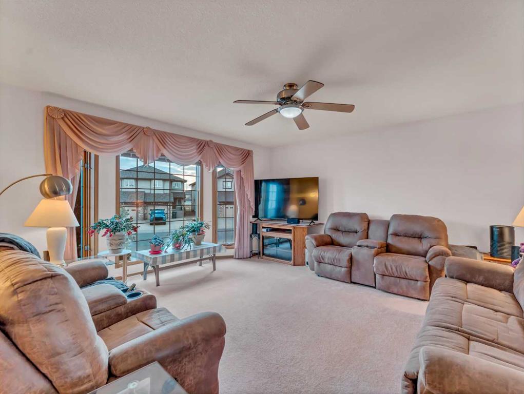 Picture for 880 Ross Glen Drive SE