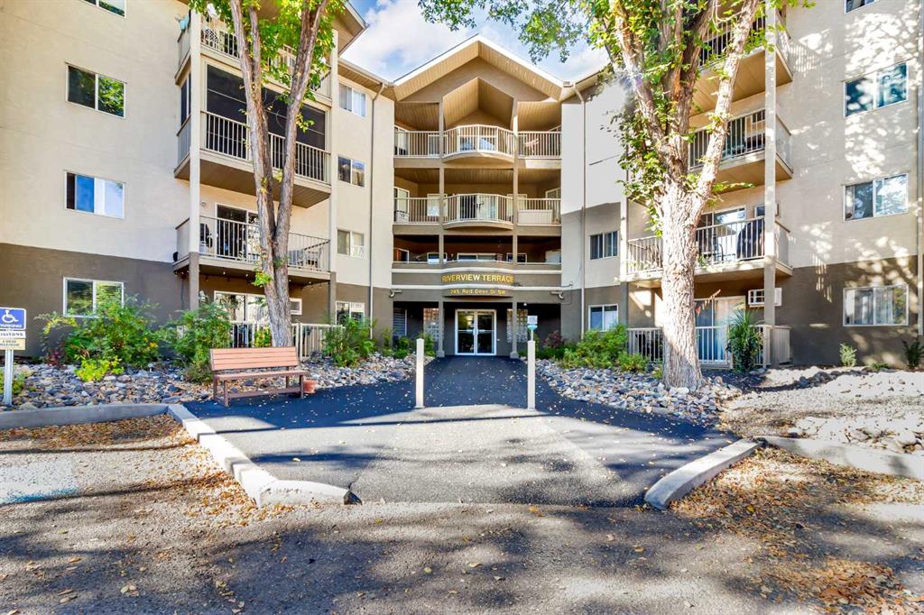 Picture for 101, 245 Red Deer Drive SW