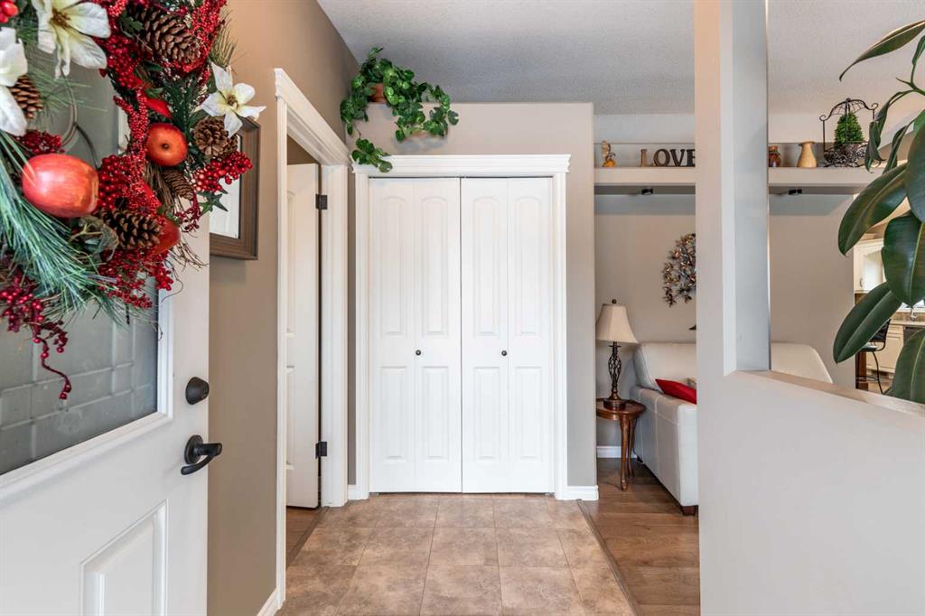 Picture for 42 Somerside Gate SE