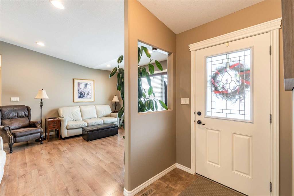 Picture for 42 Somerside Gate SE