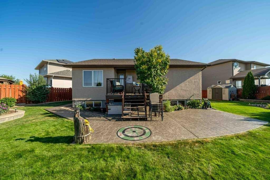 Picture for 175 Vista Close SE