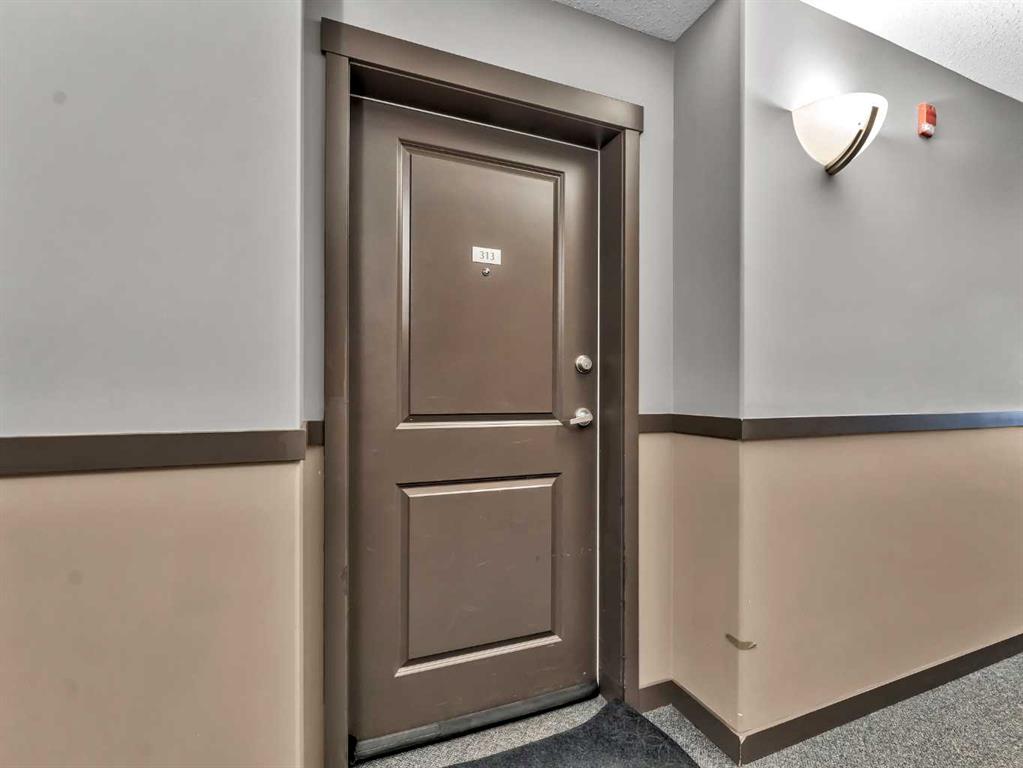 Picture for 313, 19 Terrace View NE