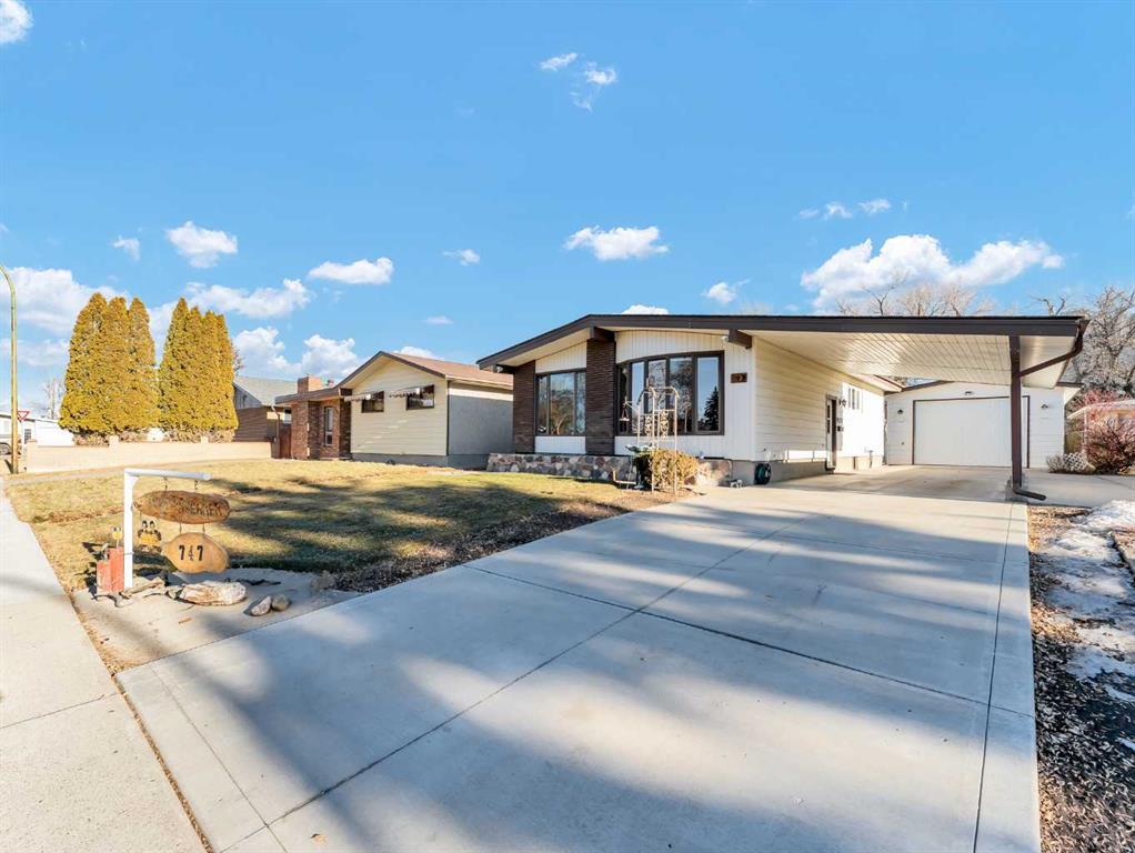 Picture for 747 Lokier Avenue NW