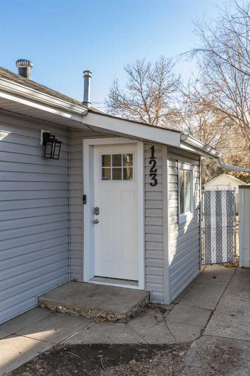 Picture for 123 3 Street NW