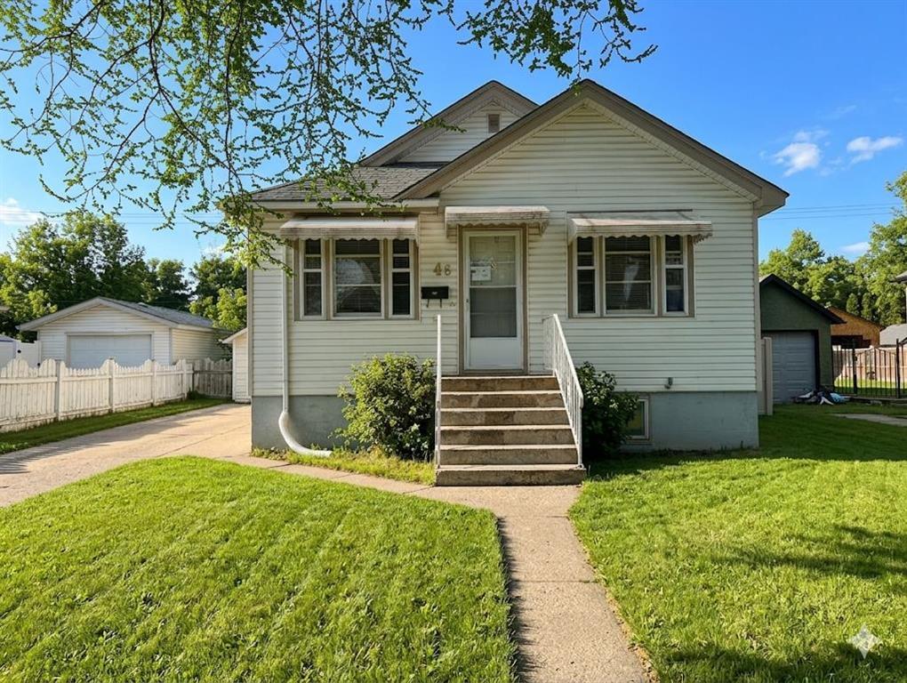 Picture for 46 2 Street NW