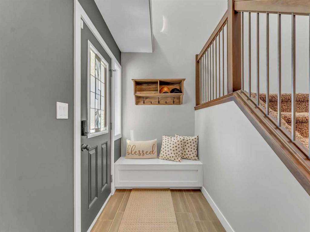 Picture for 391 Sterling Crescent SE