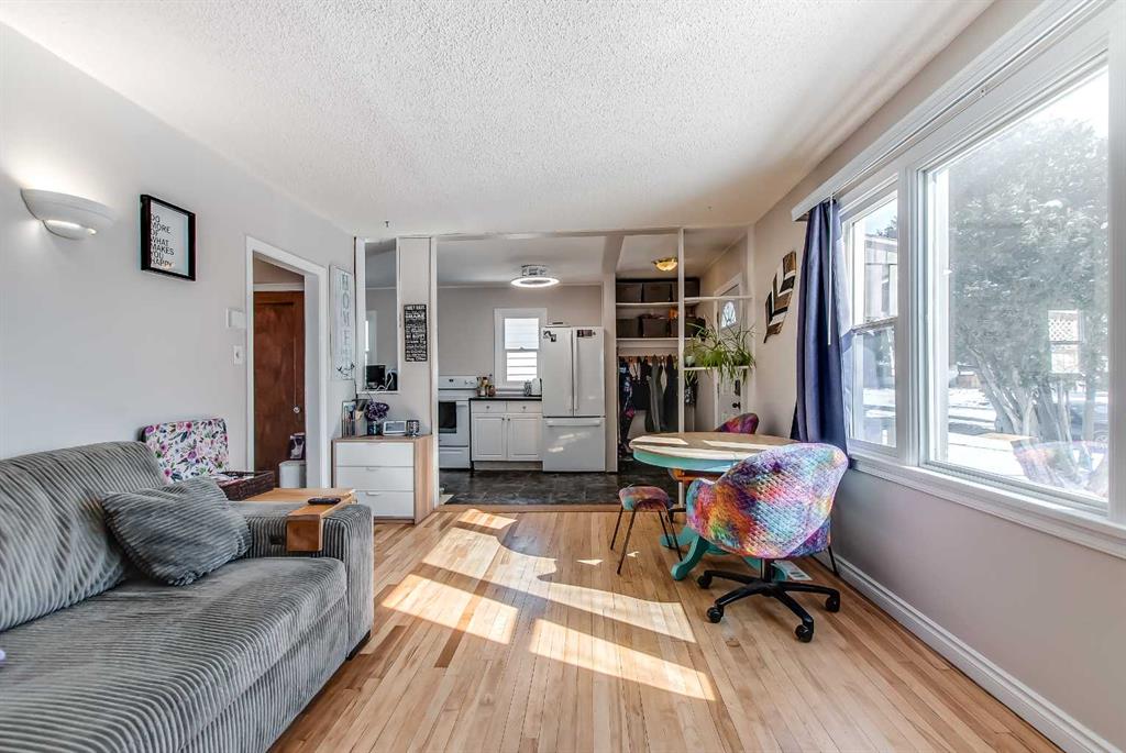 Picture for 120 11 Street SW