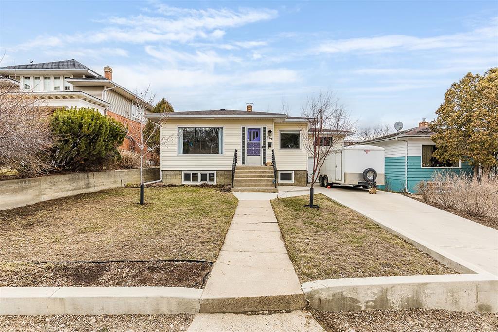 Picture for 262 5 Street SE