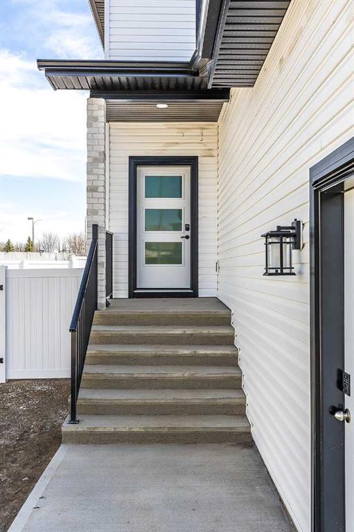 Picture for 156 Somerset Way SE