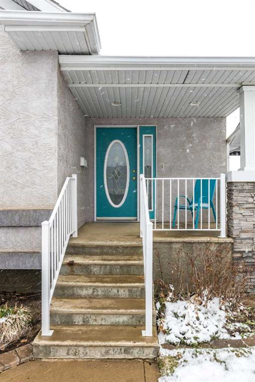 Picture for 632 Hemingway Crescent NE