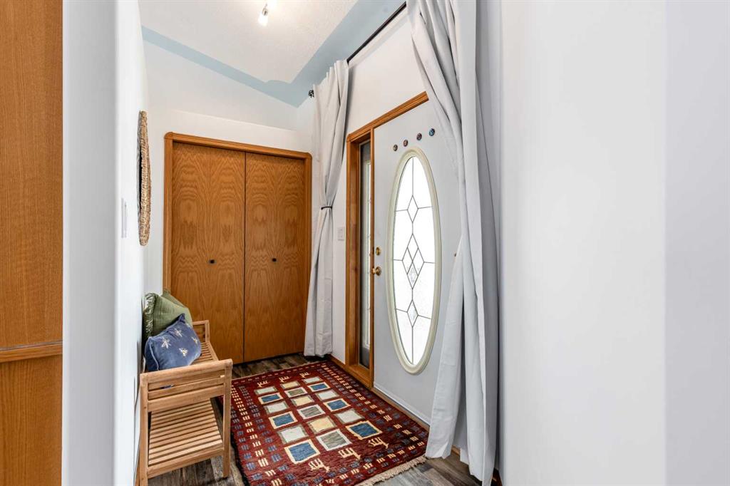 Picture for 632 Hemingway Crescent NE