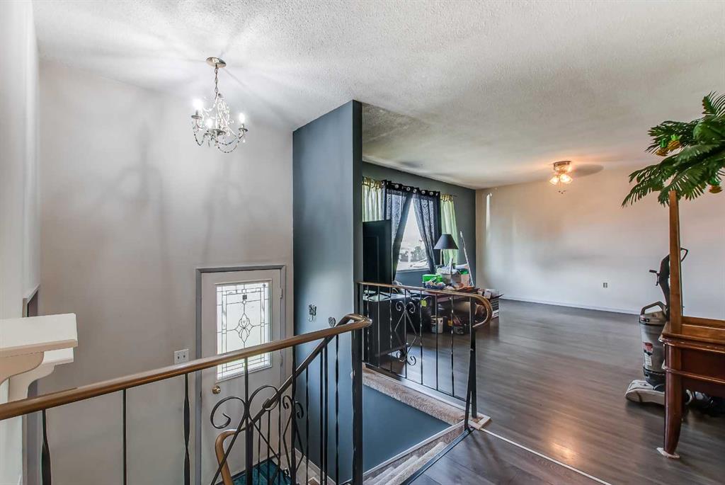 Picture for 375 18 Street NE