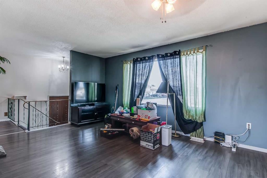 Picture for 375 18 Street NE