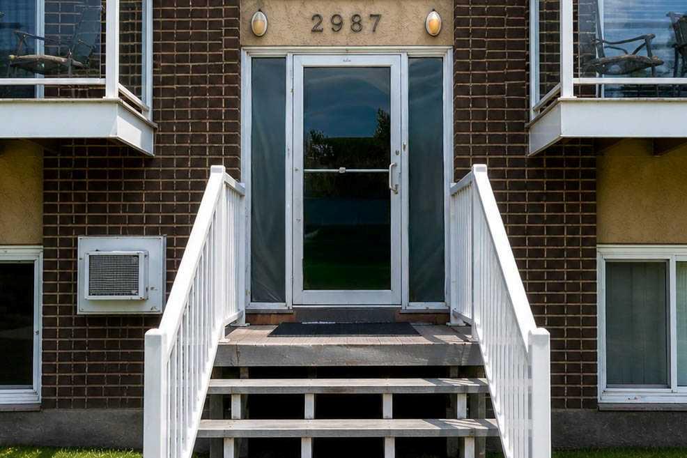 Picture for 202, 2987 Dunmore Road SE