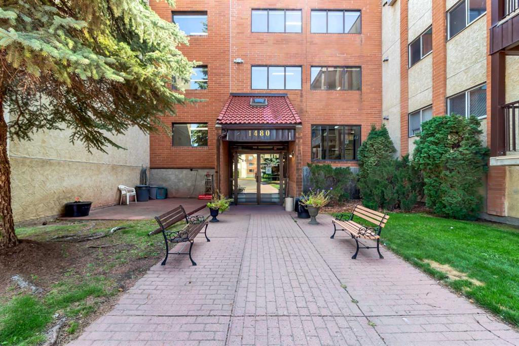 Picture for 143, 1480 Southview Drive SE