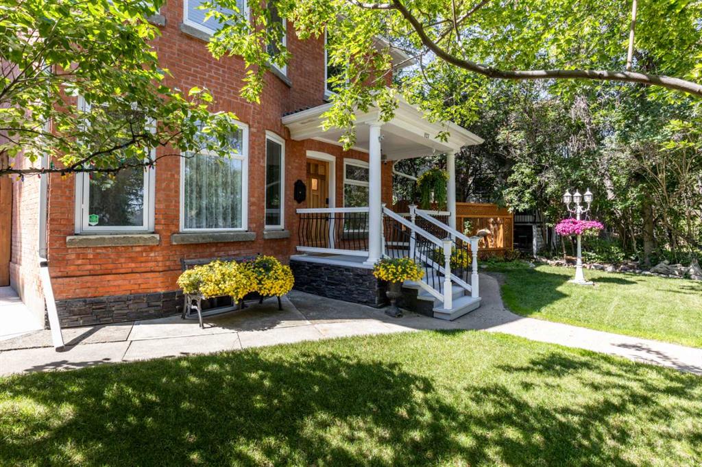 Picture for 127 1 Street SW