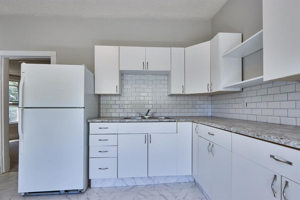 Picture for 819 3 Street SE Picture for 819 3 Street SE