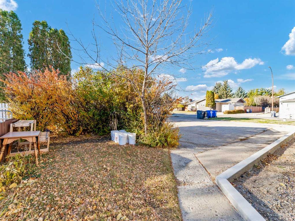 Picture for 39 Cairns Way SE