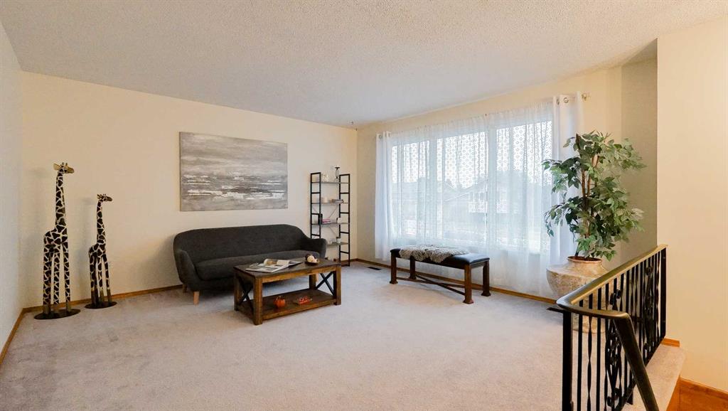 Picture for 2158 Hawke Crescent NE