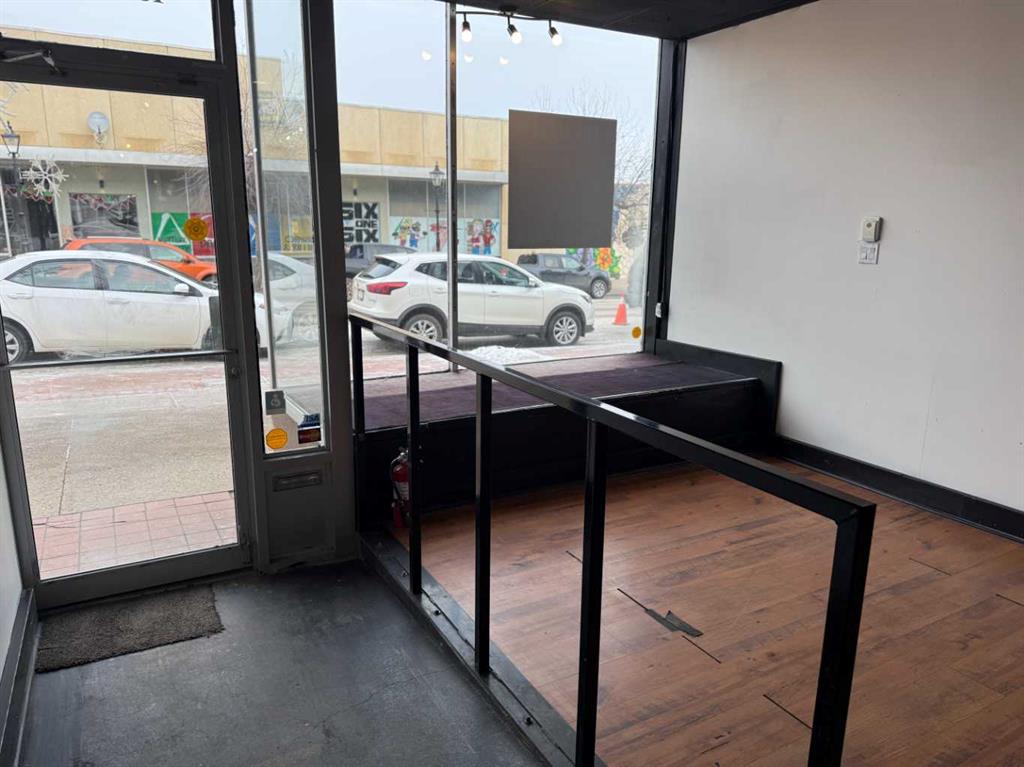 Picture for 455 3 Street SE