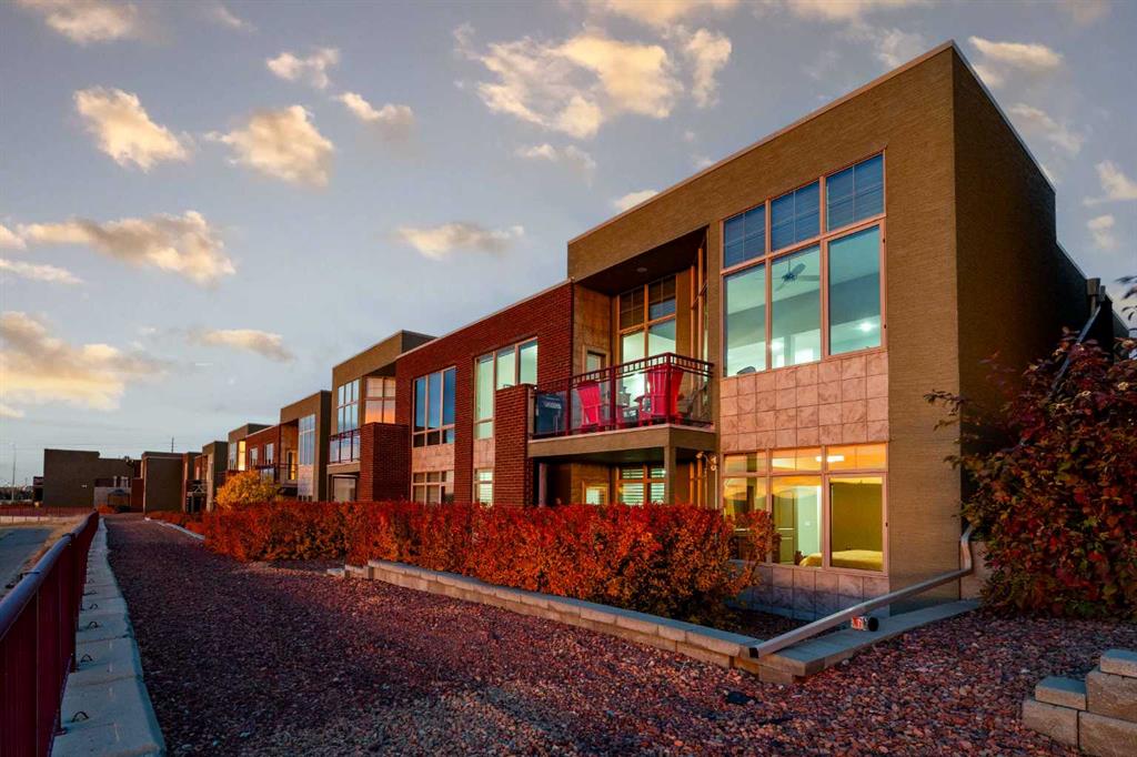 Picture for 30 Palisades Mews NE