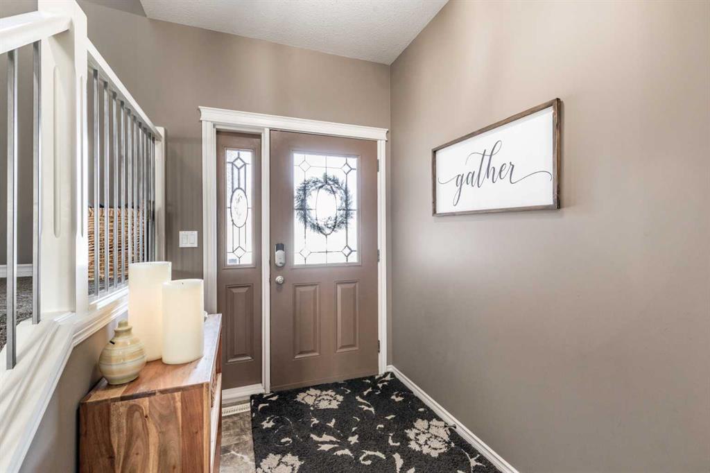 Picture for 324 Somerside Crescent SE