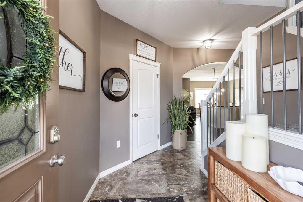 Picture for 324 Somerside Crescent SE