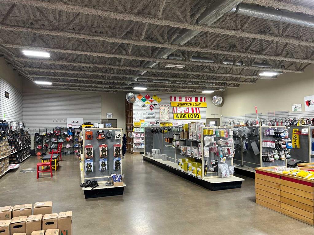 Picture for 655 14 Street SW