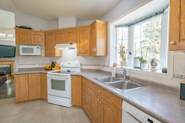 Picture for 2, 12520 Range Road 70  